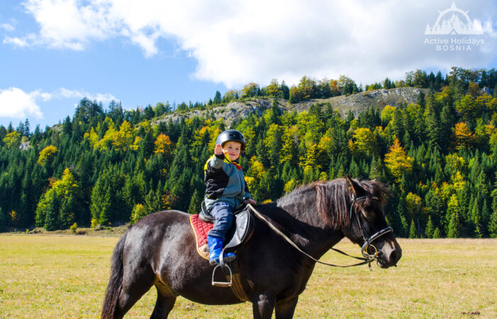 kid horseback riding zelengora